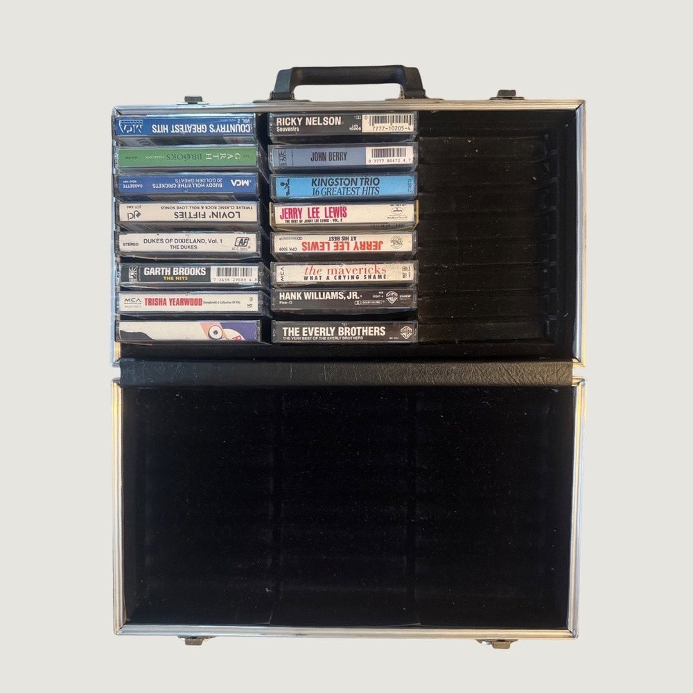 Vintage Black Hardshell Cassette Tape Carrying Case 30 Slot Storage Organizer
